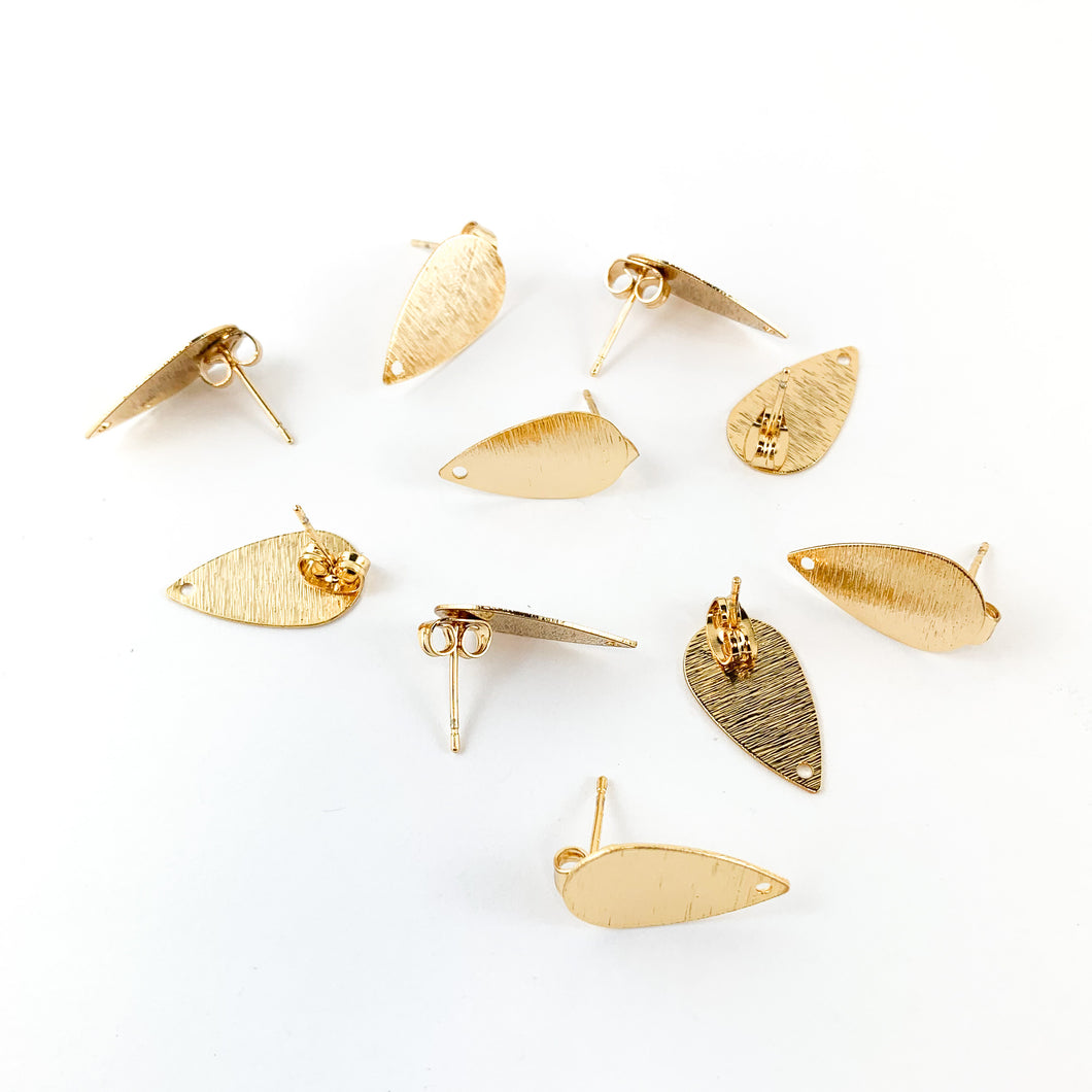 Teardrop stud earrings with eyelet, ultra-sensitive